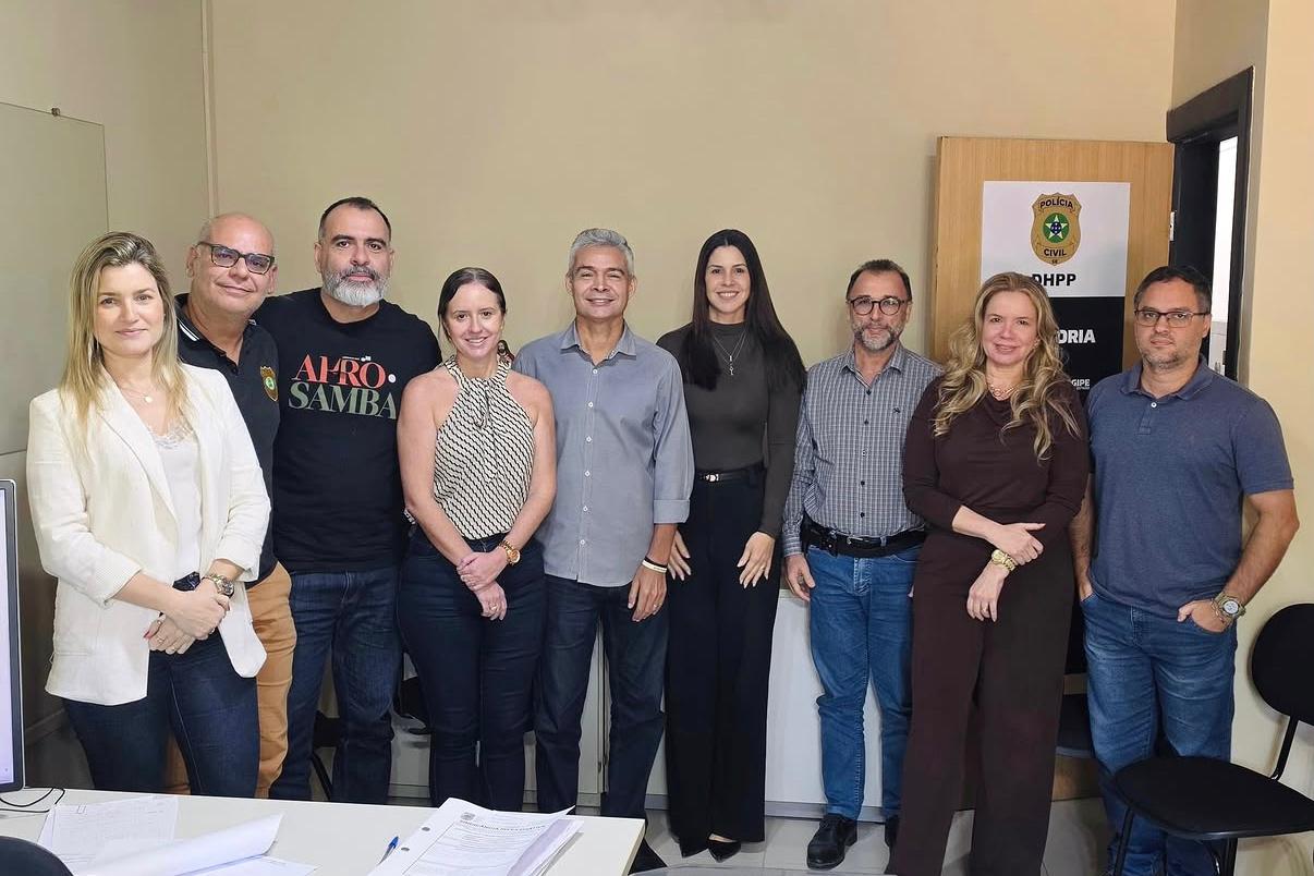 ADEPOL EM AÇÃO: Visita ao DHPP consolida ritmo intenso de agendas institucionais.